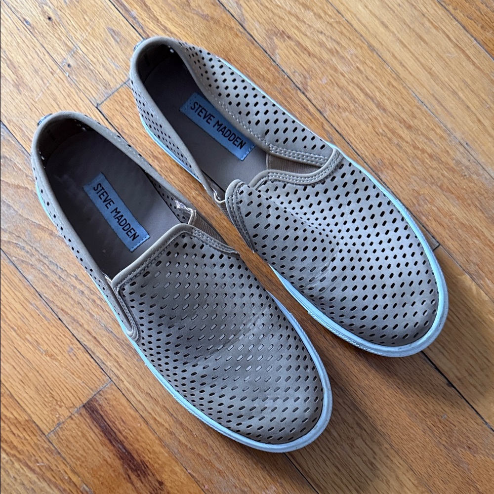 Steve Madden women’s  Slip-On Loafers - Brown Perforated